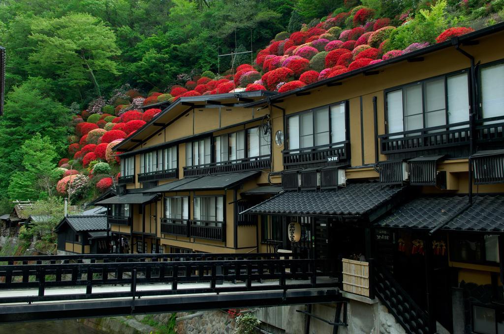 Kurokawa Onsen Yama no Yado Shinmeikan Minamioguni Eksteriør billede